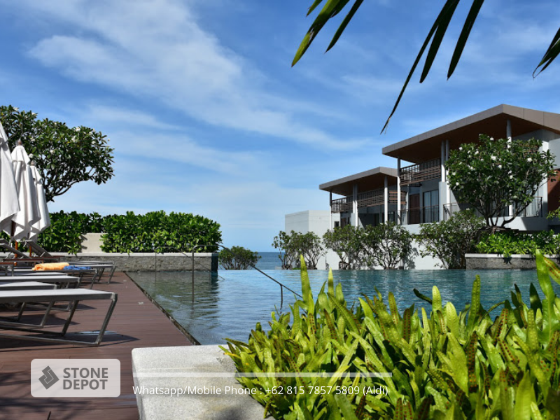 stunning-natural-swimming-pool-pattaya-thailand-resort